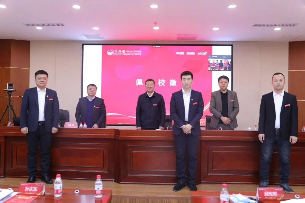 打造國有企業(yè)創(chuàng)新型人才“蓄水池”|建工集團、哈工大EDP中心舉行“三鷹計劃”培訓班開學典禮