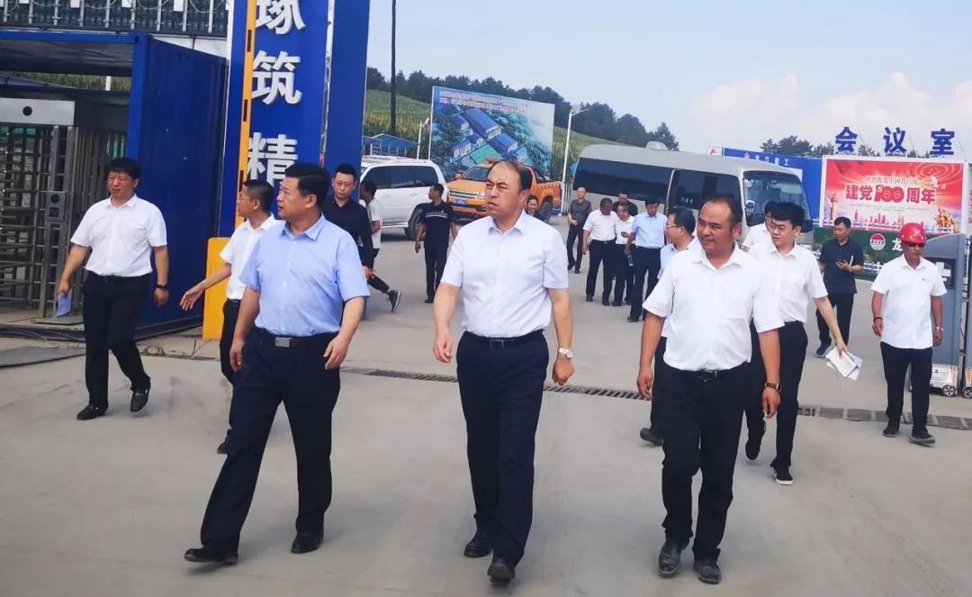 七臺河市委副書記、市長李兵到七臺河市江河融合綠色智造產(chǎn)業(yè)園區(qū)凈水處理廠、新建管網(wǎng)項目調(diào)研指導工作