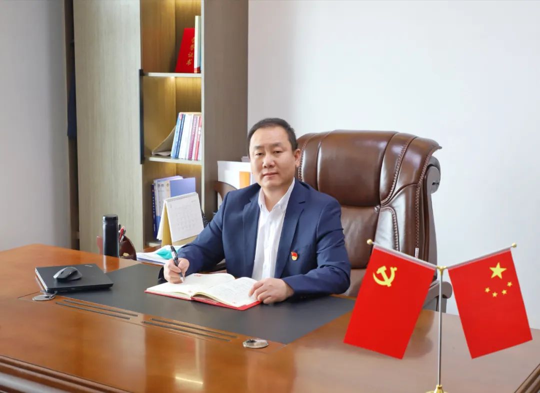 【新征程 新偉業(yè)】林寶臣：?jiǎn)⒑叫抡鞒?共赴新榮光
